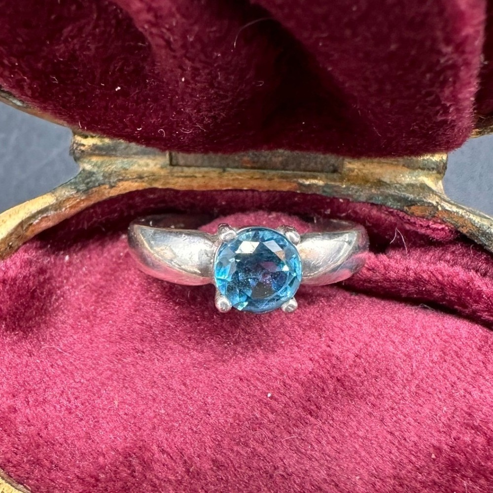 Vintage London Blue Topaz Ring Sterling Silver Size 7 Round Cut Solitaire Blue